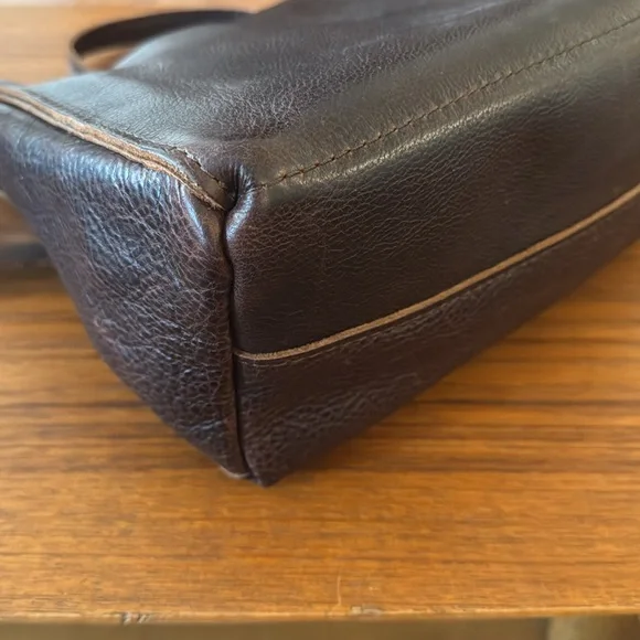 Portland Leather Goods Triangle Bag with matching crossbody strap, Cold Brew EUC - Picture 7 of 9